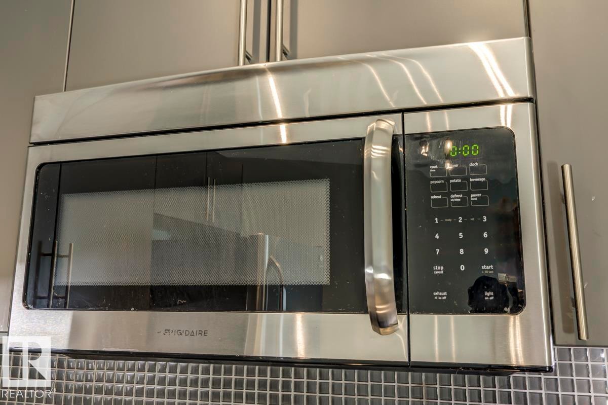 












412 10611 117 Street

,
Edmonton,




AB
T5H 0G6

