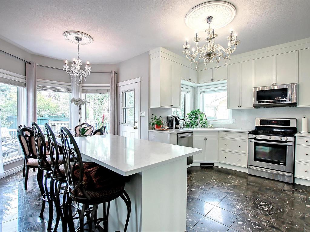 












329 HEATH Road

,
Edmonton,




AB
T6R 2X4

