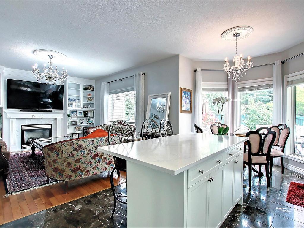 












329 HEATH Road

,
Edmonton,




AB
T6R 2X4


