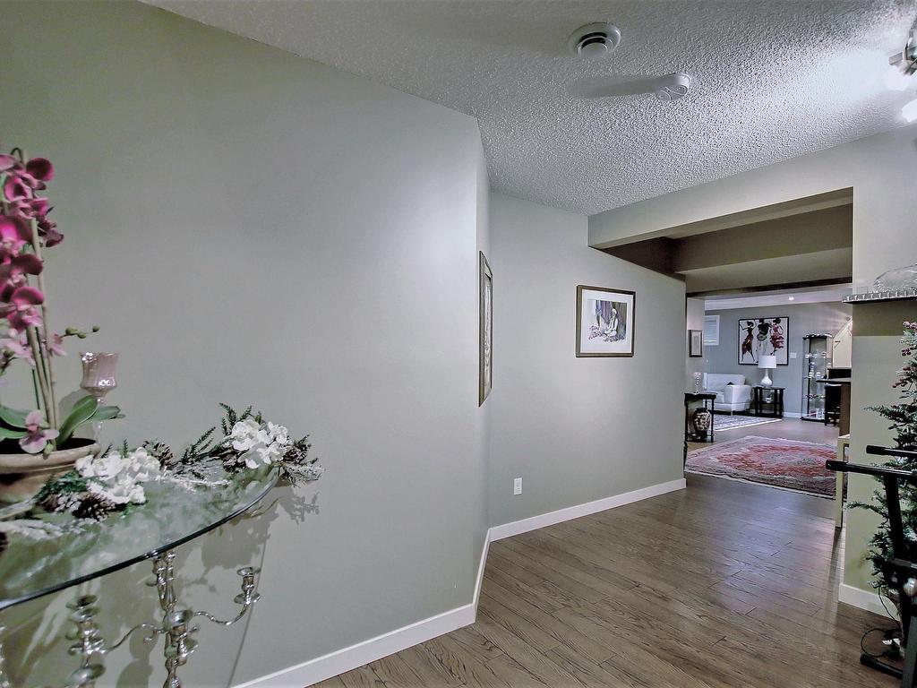 












329 HEATH Road

,
Edmonton,




AB
T6R 2X4

