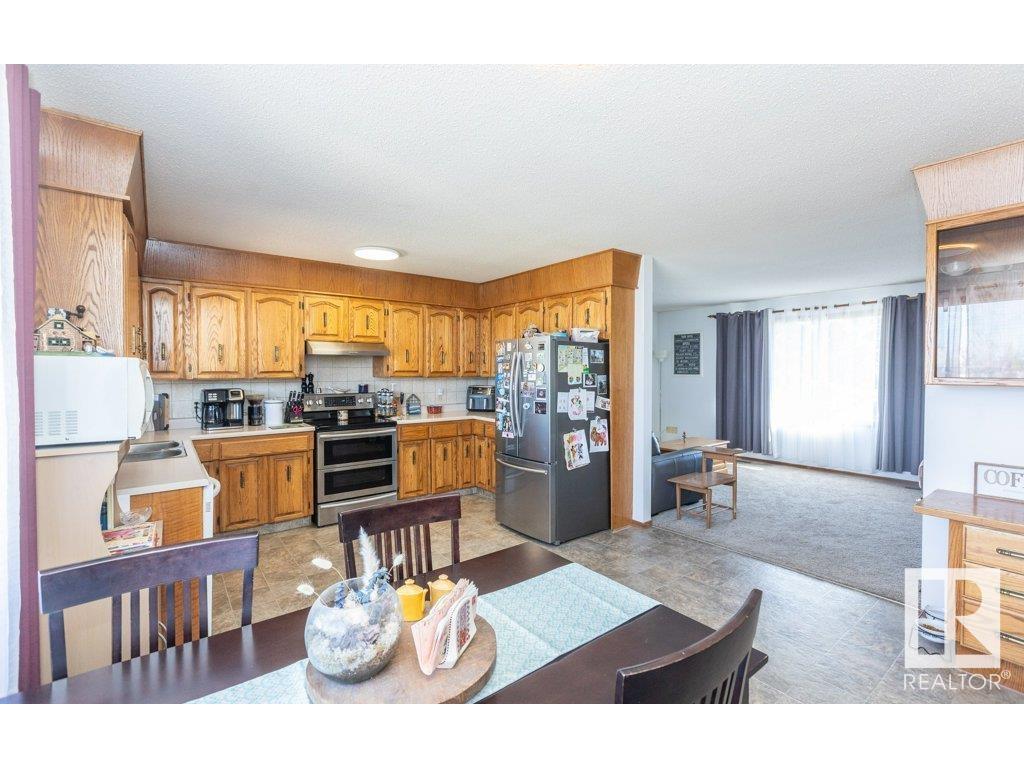 












11020 103A Street

,
Westlock,




AB
T7P 2N7

