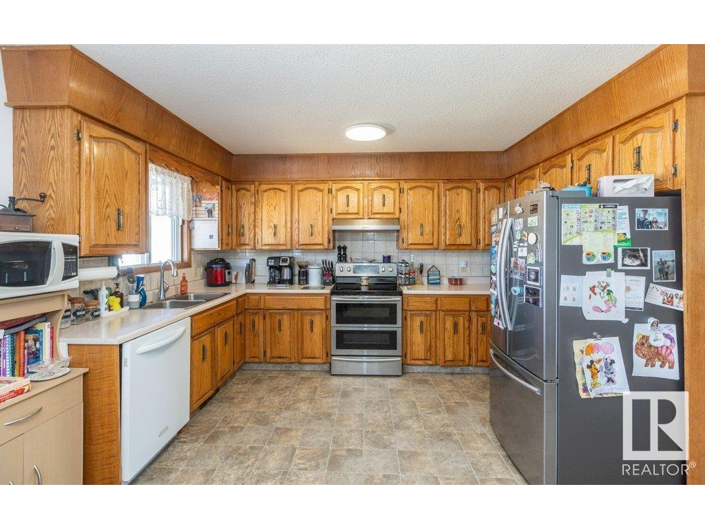 












11020 103A Street

,
Westlock,




AB
T7P 2N7

