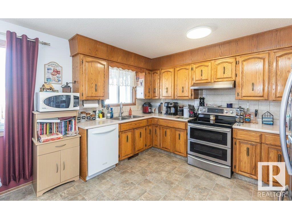 












11020 103A Street

,
Westlock,




AB
T7P 2N7

