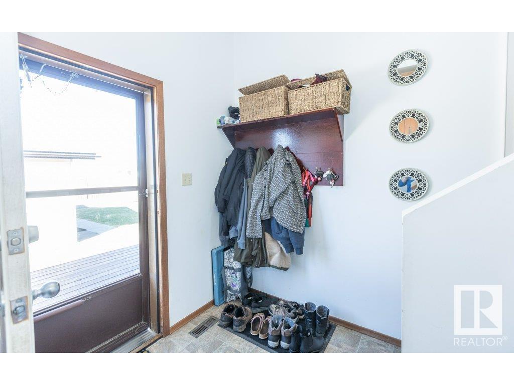 












11020 103A Street

,
Westlock,




AB
T7P 2N7

