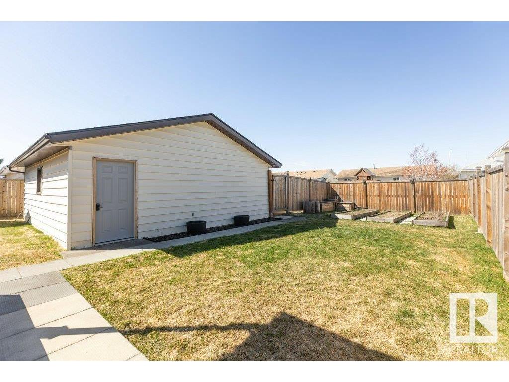 












11020 103A Street

,
Westlock,




AB
T7P 2N7

