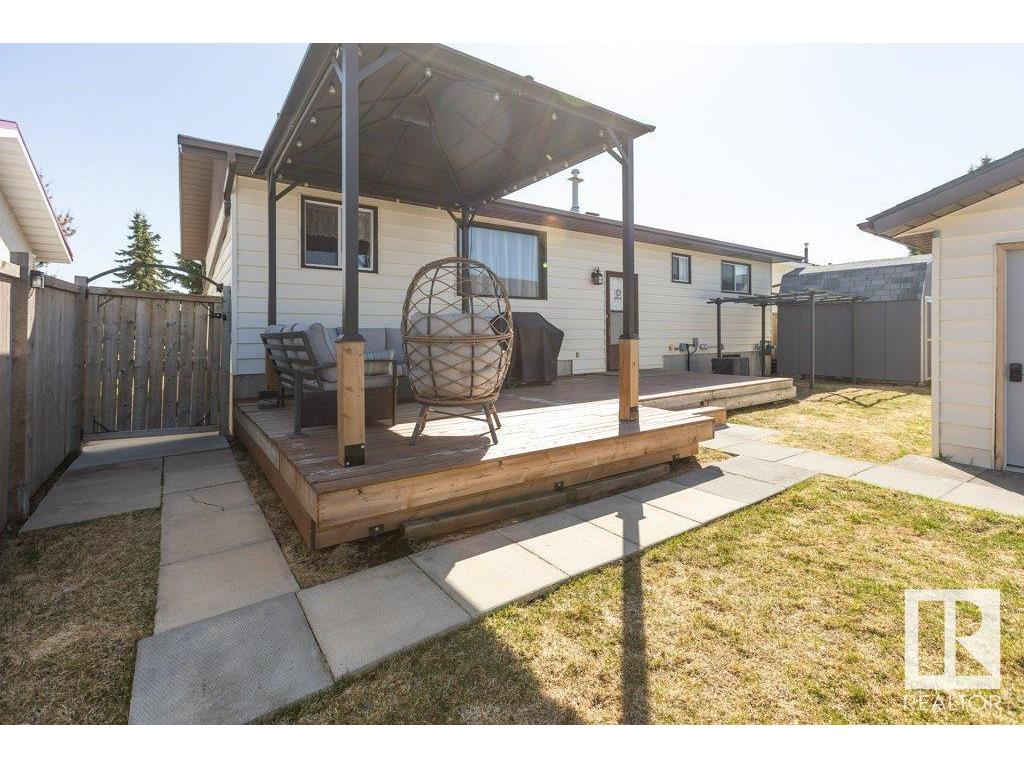 












11020 103A Street

,
Westlock,




AB
T7P 2N7


