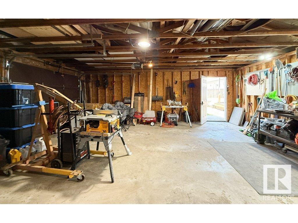 












11020 103A Street

,
Westlock,




AB
T7P 2N7

