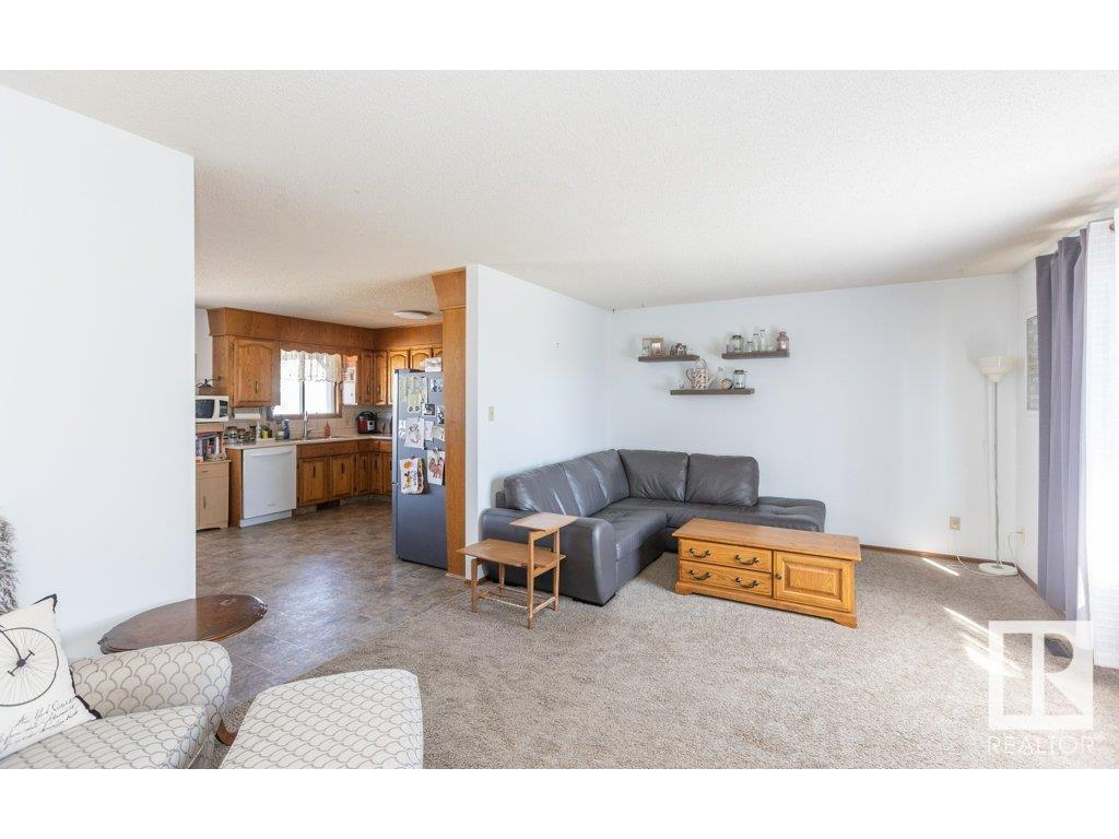 












11020 103A Street

,
Westlock,




AB
T7P 2N7

