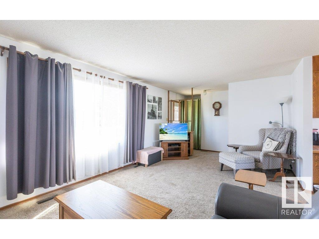 












11020 103A Street

,
Westlock,




AB
T7P 2N7

