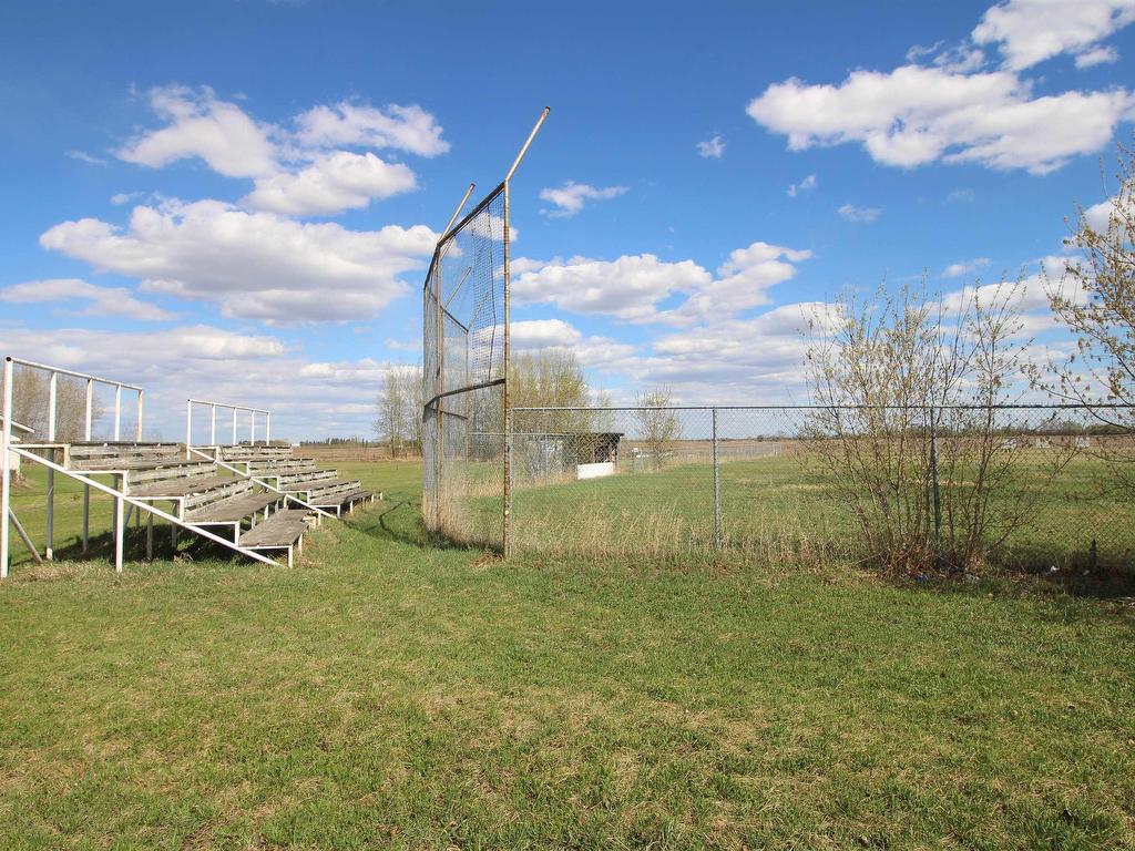 












4904 49 Avenue

,
Rural Westlock County,







AB
T0G 2J0

