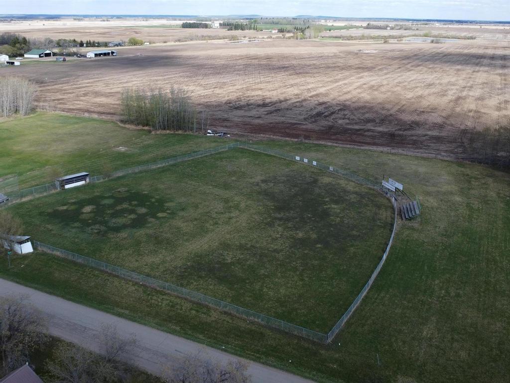 












4904 49 Avenue

,
Rural Westlock County,







AB
T0G 2J0

