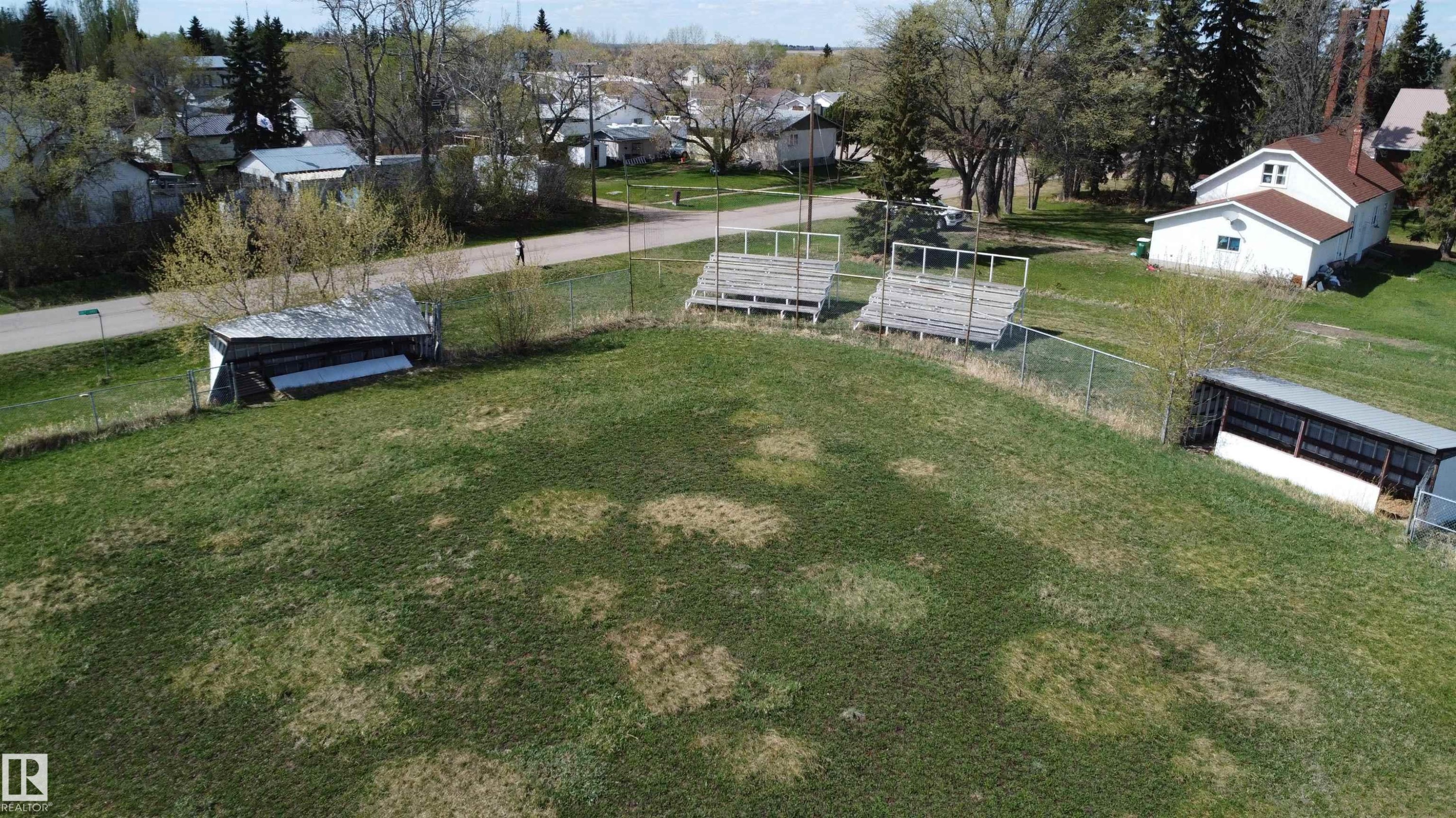 












4904 49 Street

,
Rural Westlock County,







AB
T0G 2J0


