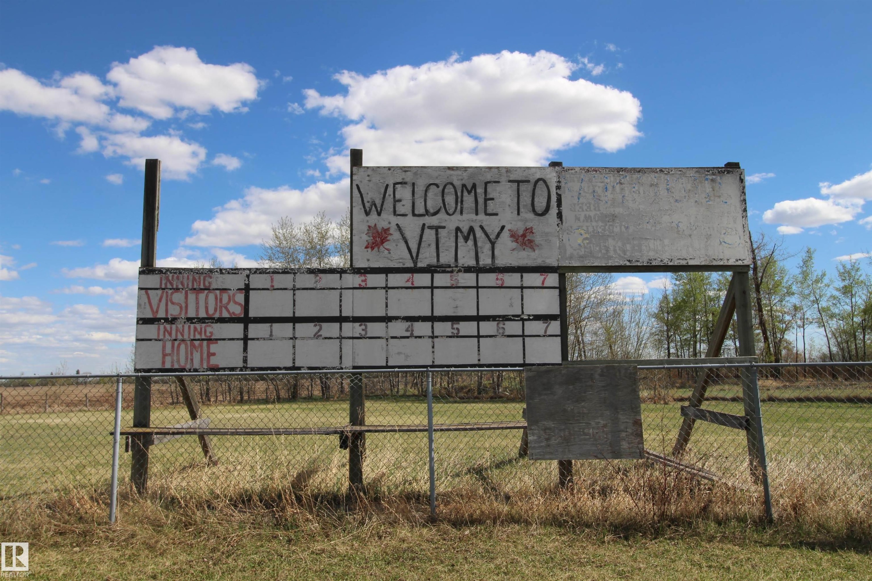 












4904 49 Street

,
Rural Westlock County,







AB
T0G 2J0

