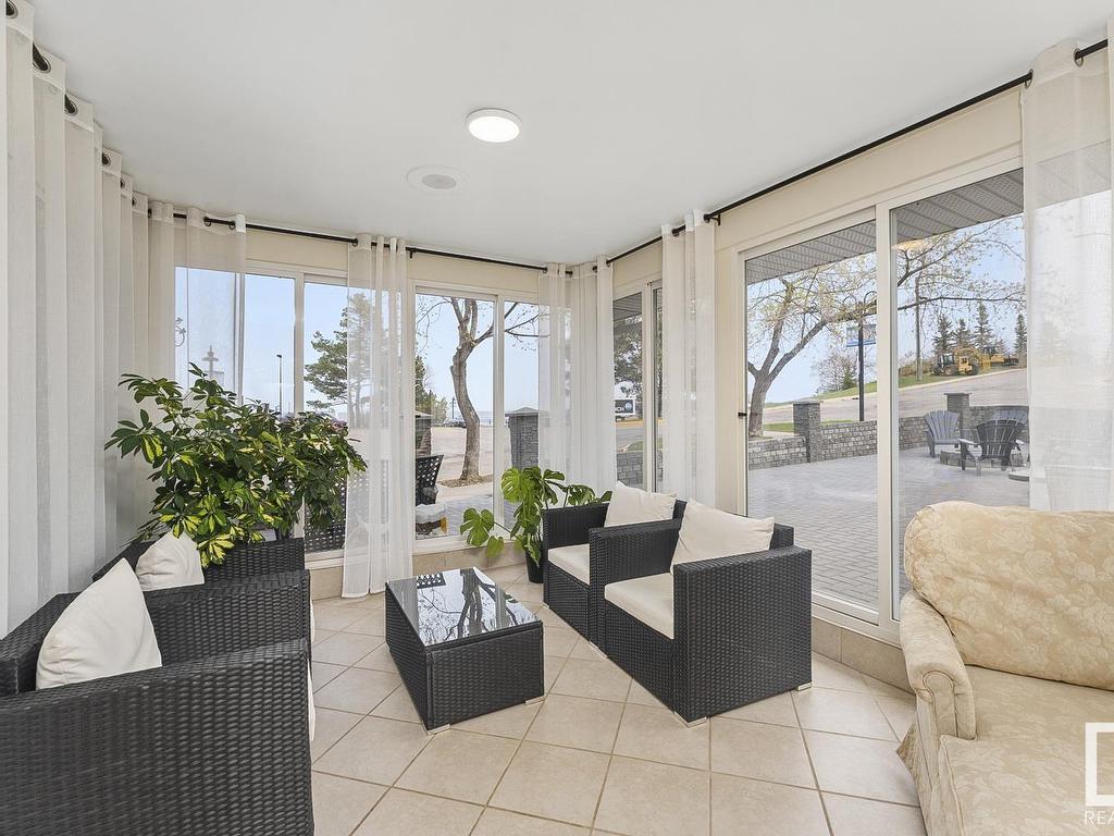 












805 Lakeshore Drive

,
Cold Lake,




AB
T9M 1H7

