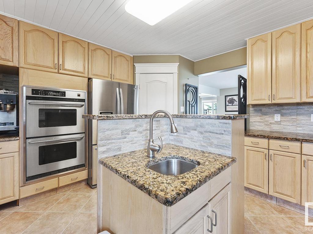 












805 Lakeshore Drive

,
Cold Lake,




AB
T9M 1H7

