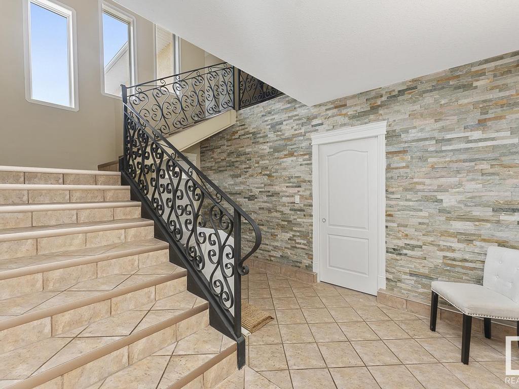 












805 Lakeshore Drive

,
Cold Lake,




AB
T9M 1H7

