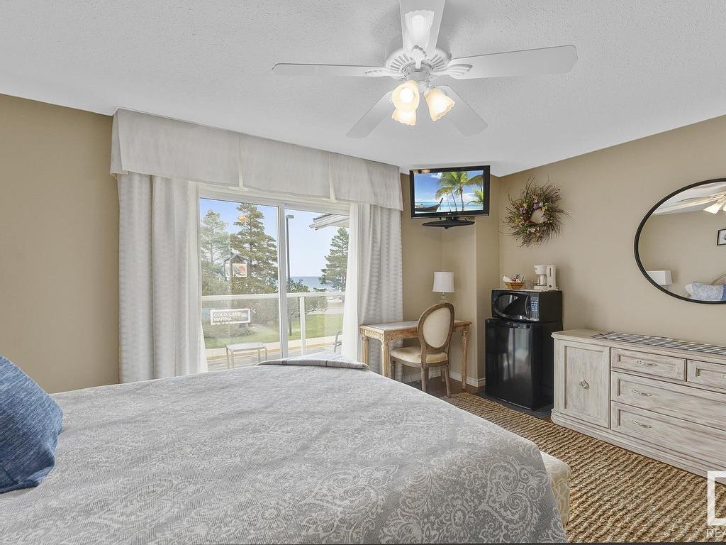












805 Lakeshore Drive

,
Cold Lake,




AB
T9M 1H7

