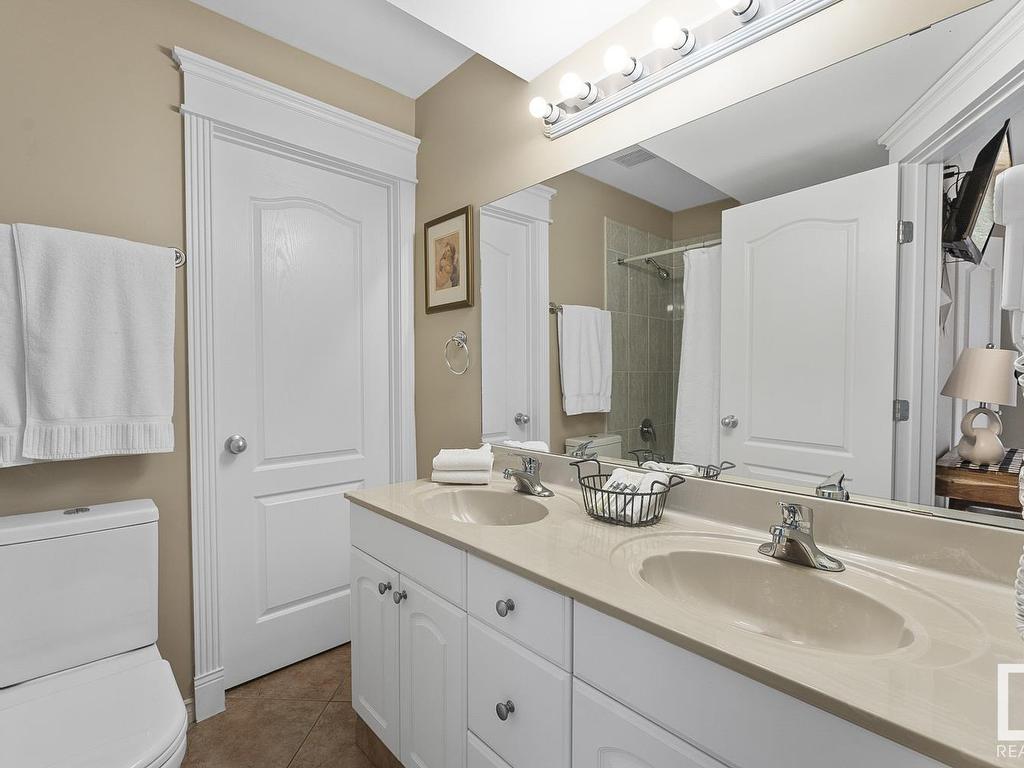 












805 Lakeshore Drive

,
Cold Lake,




AB
T9M 1H7

