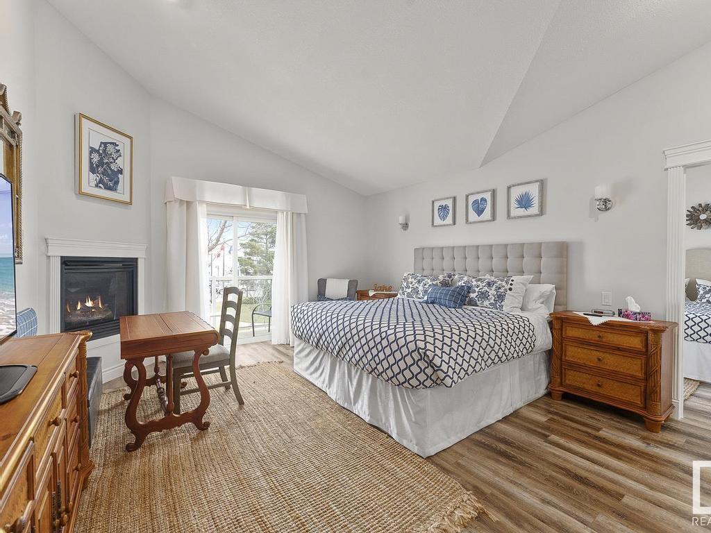 












805 Lakeshore Drive

,
Cold Lake,




AB
T9M 1H7


