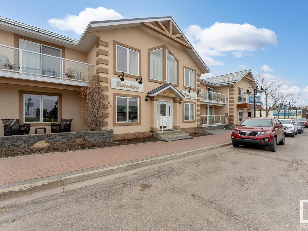 












805 Lakeshore Drive

,
Cold Lake,




AB
T9M 1H7

