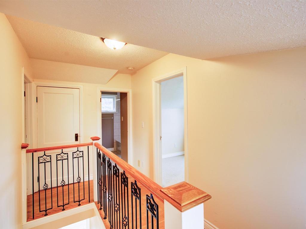 












9839 105 Street

,
Westlock,




AB
T7P 1S8

