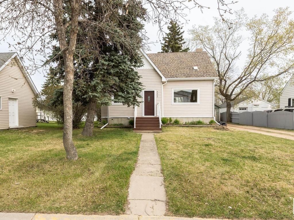 












9839 105 Street

,
Westlock,




AB
T7P 1S8

