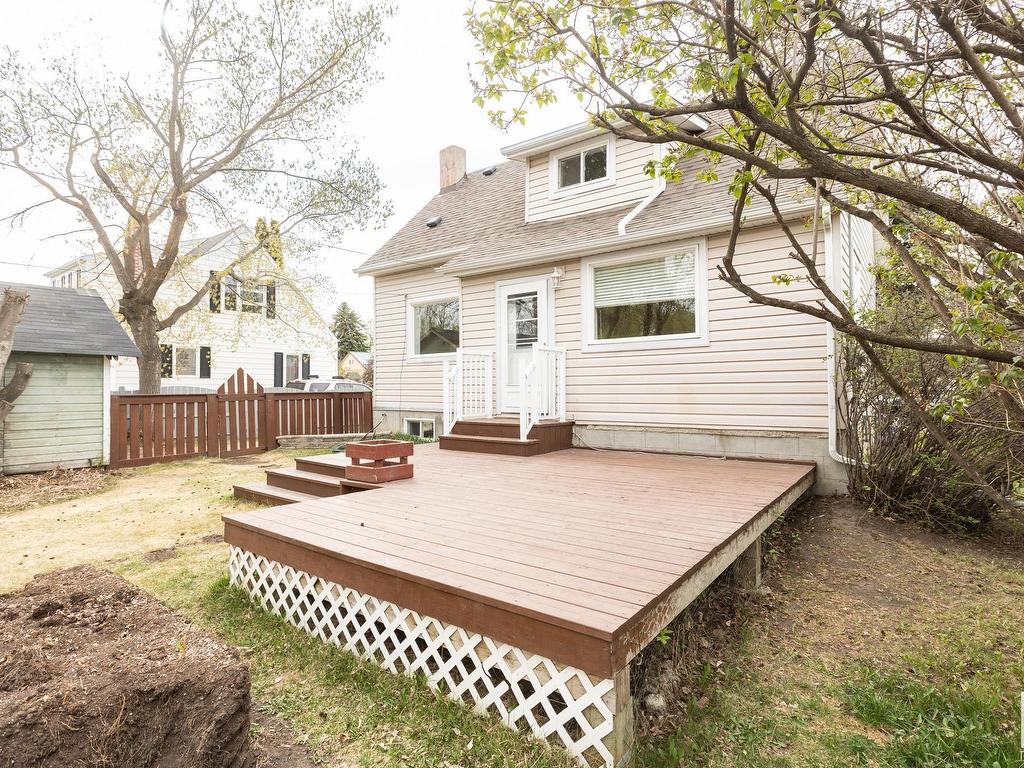












9839 105 Street

,
Westlock,




AB
T7P 1S8

