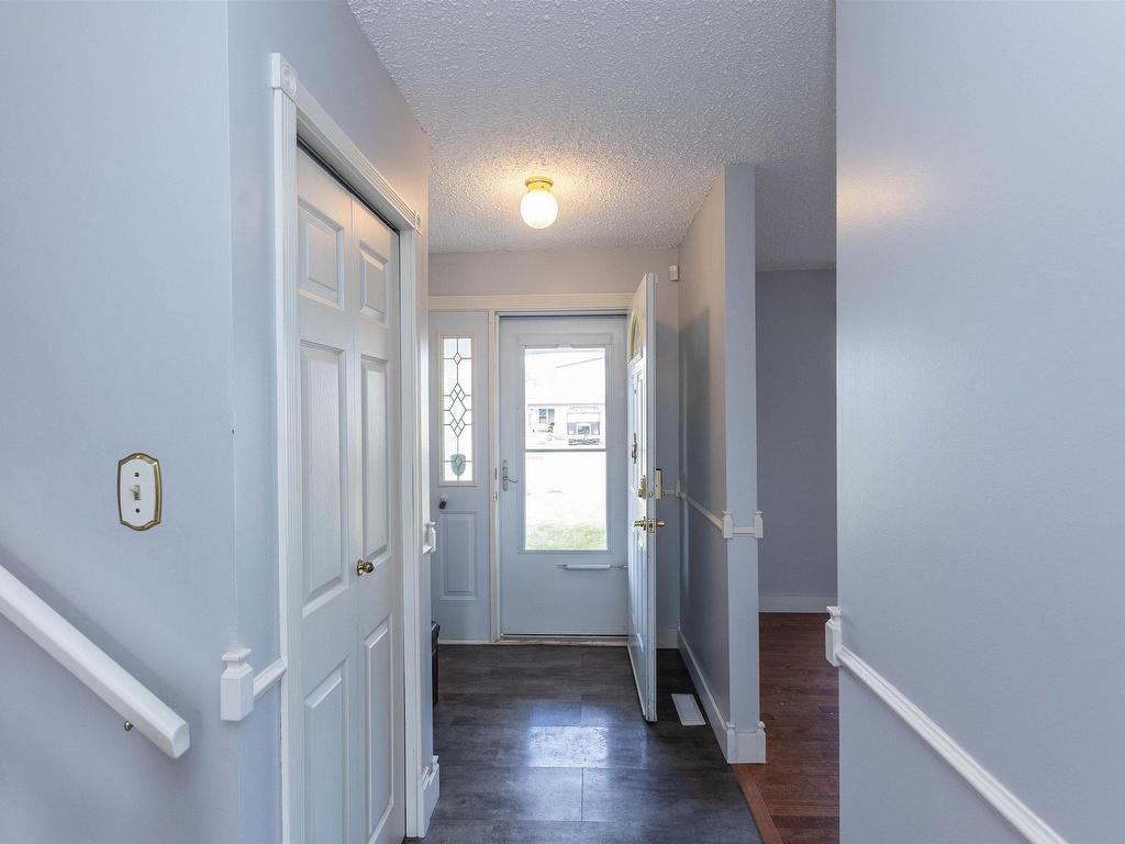 












4703 48 Street

,
Clyde,




AB
T0G 0P0

