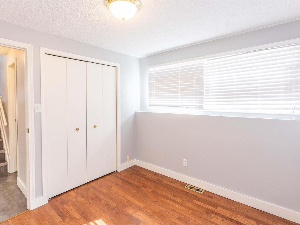 












4703 48 Street

,
Clyde,




AB
T0G 0P0

