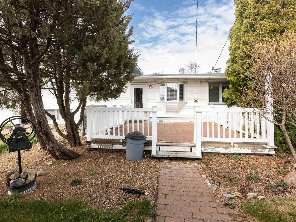 












4703 48 Street

,
Clyde,




AB
T0G 0P0

