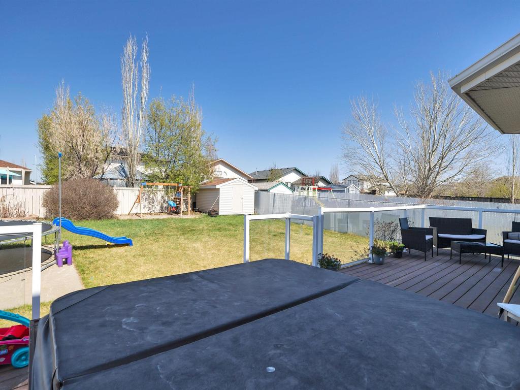 












5 BRIDGEPORT Wynd

,
Leduc,




AB
T9E 8B2

