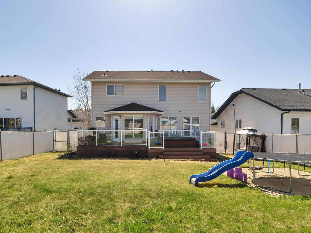 












5 BRIDGEPORT Wynd

,
Leduc,




AB
T9E 8B2

