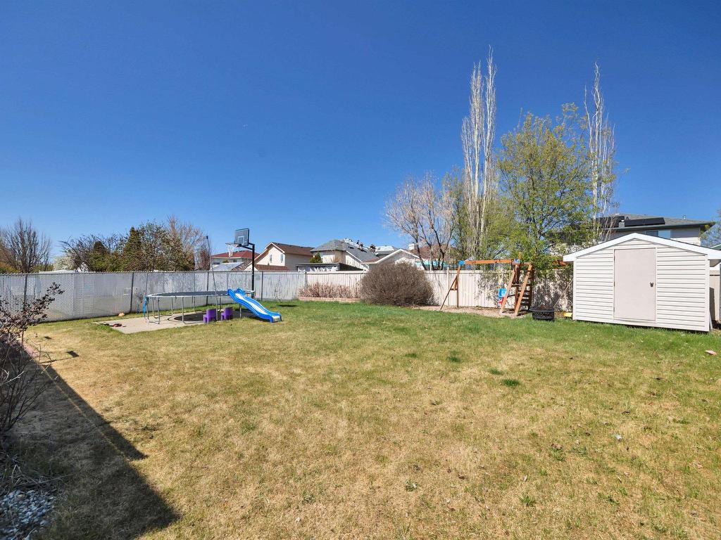 












5 BRIDGEPORT Wynd

,
Leduc,




AB
T9E 8B2

