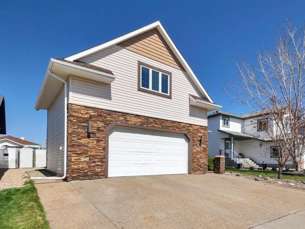 












5 BRIDGEPORT Wynd

,
Leduc,




AB
T9E 8B2

