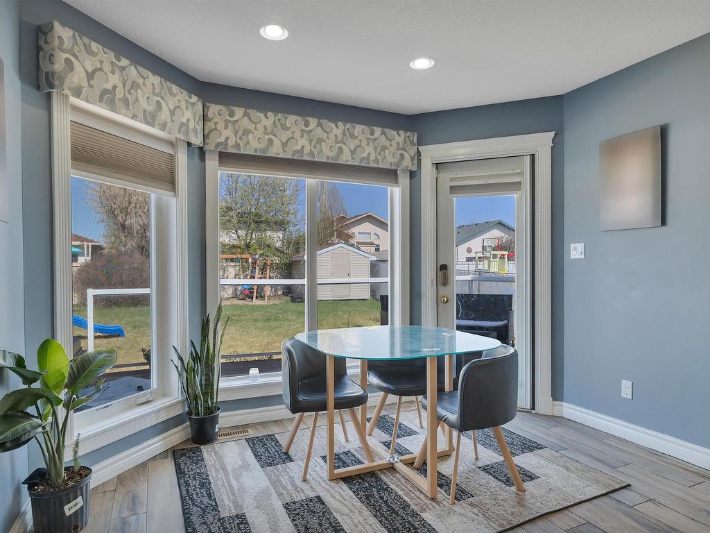 












5 BRIDGEPORT Wynd

,
Leduc,




AB
T9E 8B2

