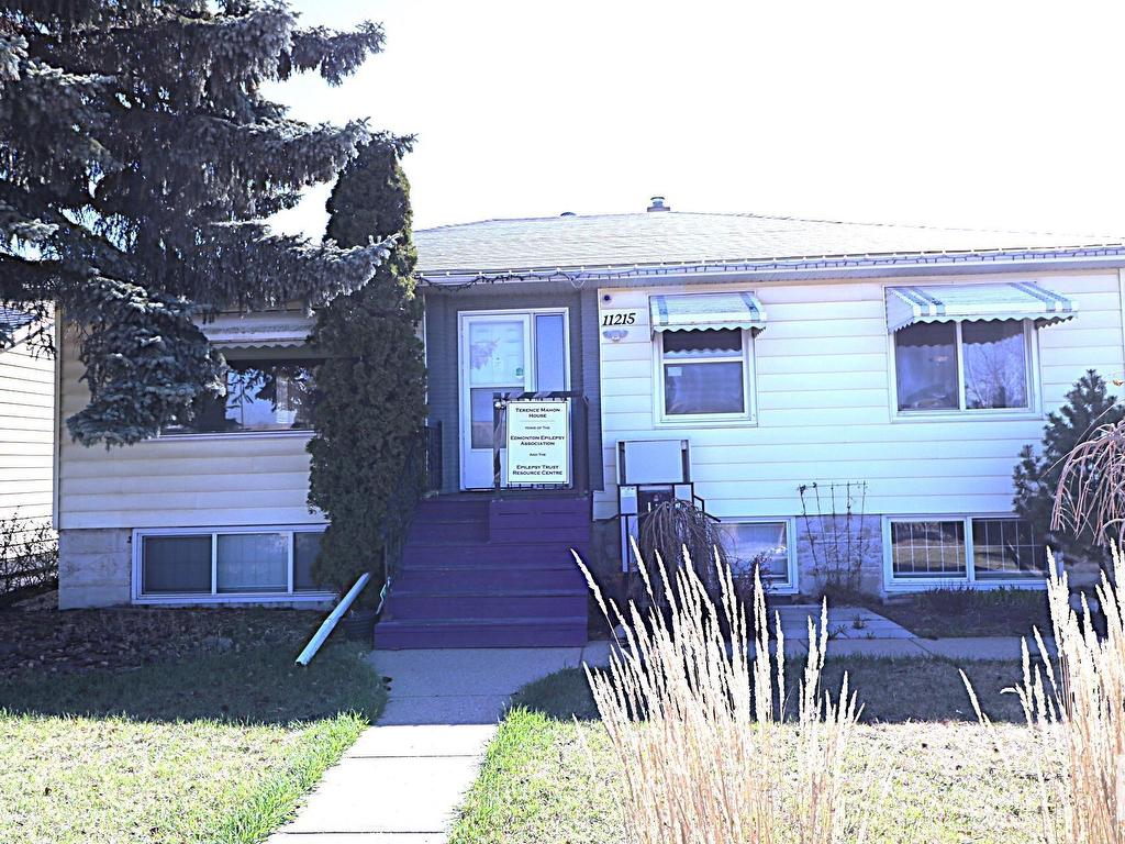 












11215 GROAT Road

,
Edmonton,




AB
T5M 3K2

