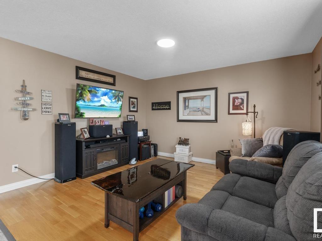 












2617 6A Avenue

,
Cold Lake,




AB
T9M 2C7

