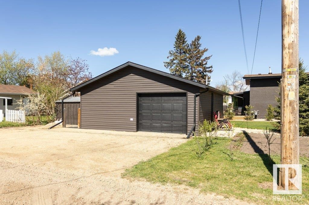 












9847 106 Street

,
Westlock,




AB
T7P 1S4

