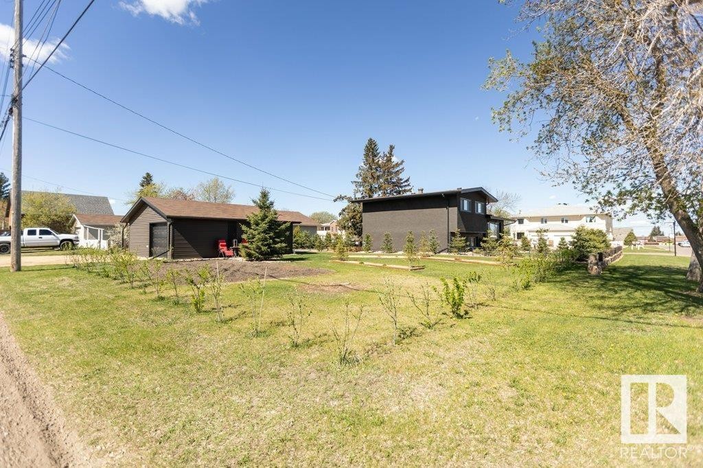 












9847 106 Street

,
Westlock,




AB
T7P 1S4

