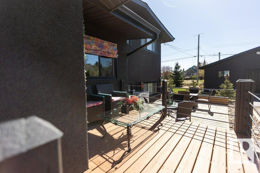












9847 106 Street

,
Westlock,




AB
T7P 1S4

