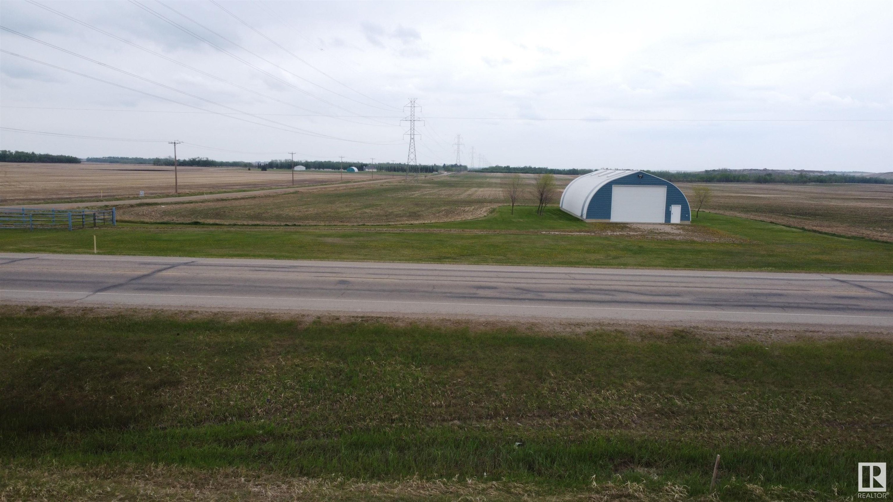 












Hwy 623 Range Road 245

,
Rural Leduc County,







AB
T9E 2X2

