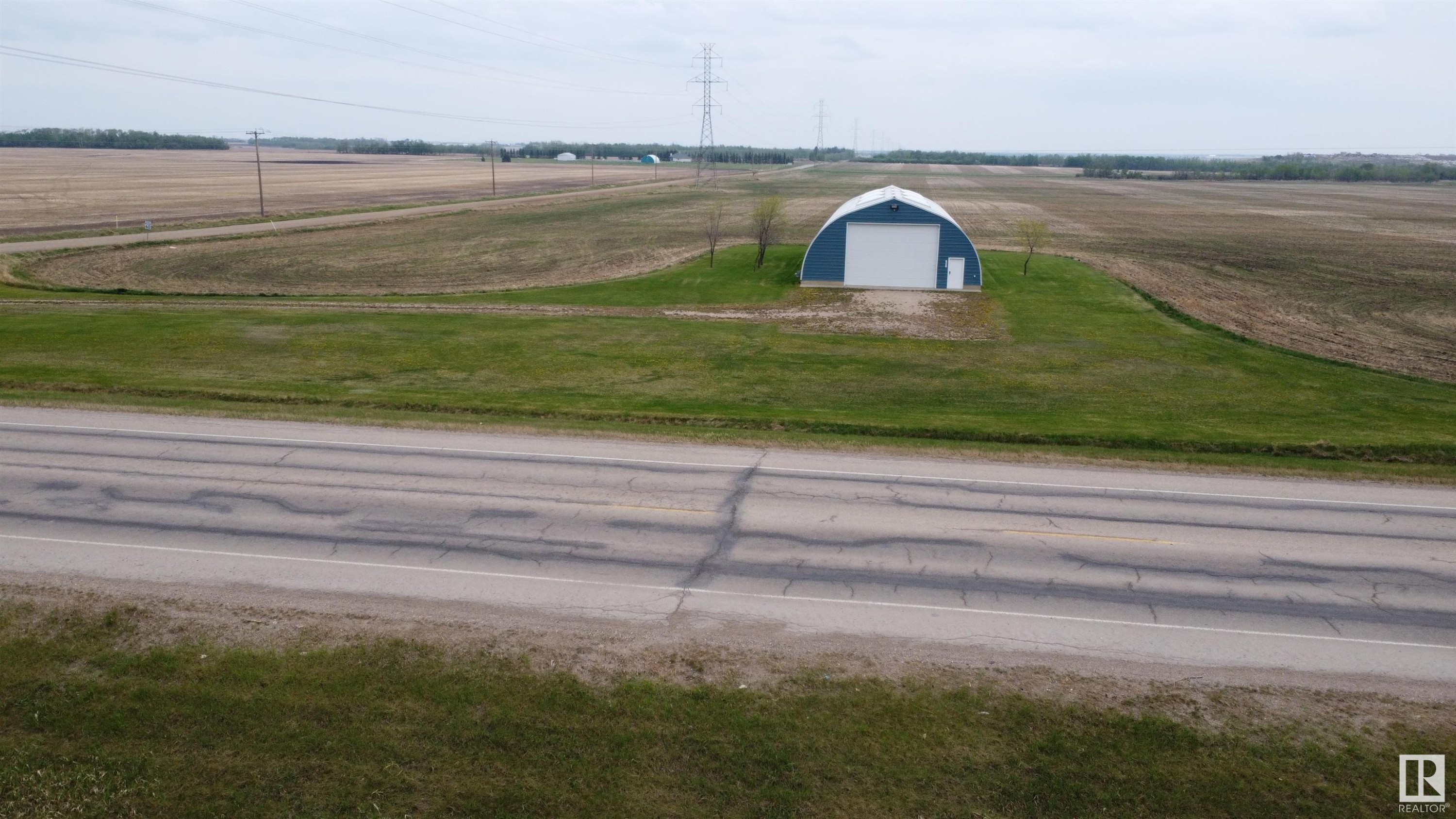 












Hwy 623 Range Road 245

,
Rural Leduc County,







AB
T9E 2X2

