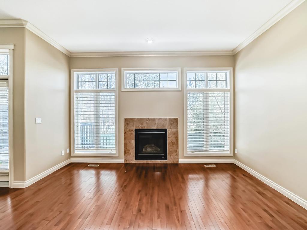 












13 12610 15 Avenue

,
Edmonton,




AB
T6W 1X1

