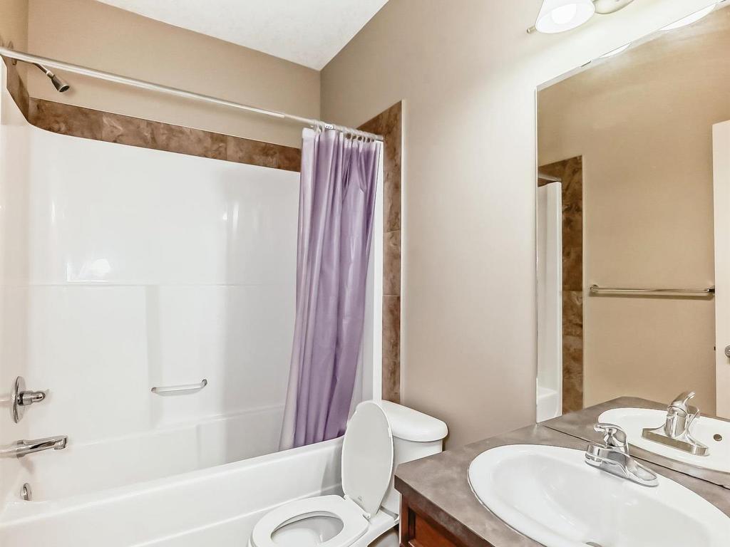












13 12610 15 Avenue

,
Edmonton,




AB
T6W 1X1

