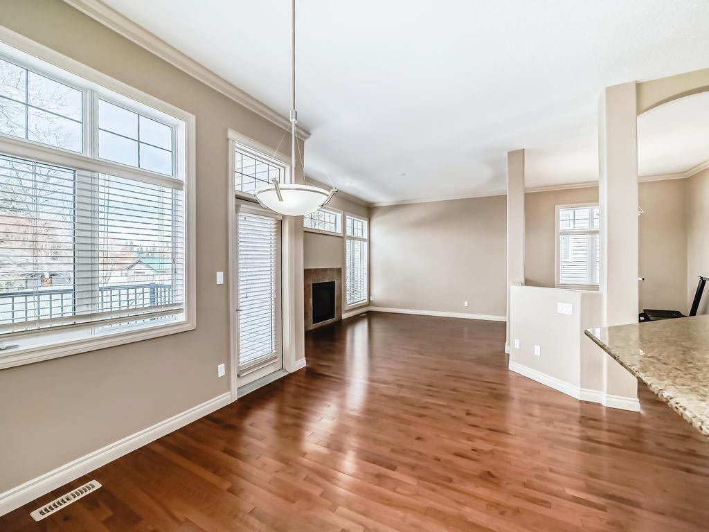 












13 12610 15 Avenue

,
Edmonton,




AB
T6W 1X1

