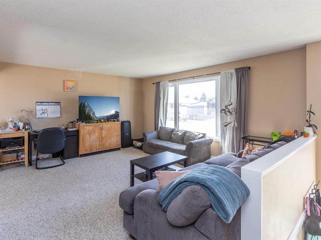 












10399 107A Avenue

,
Westlock,




AB
T7P 1J4

