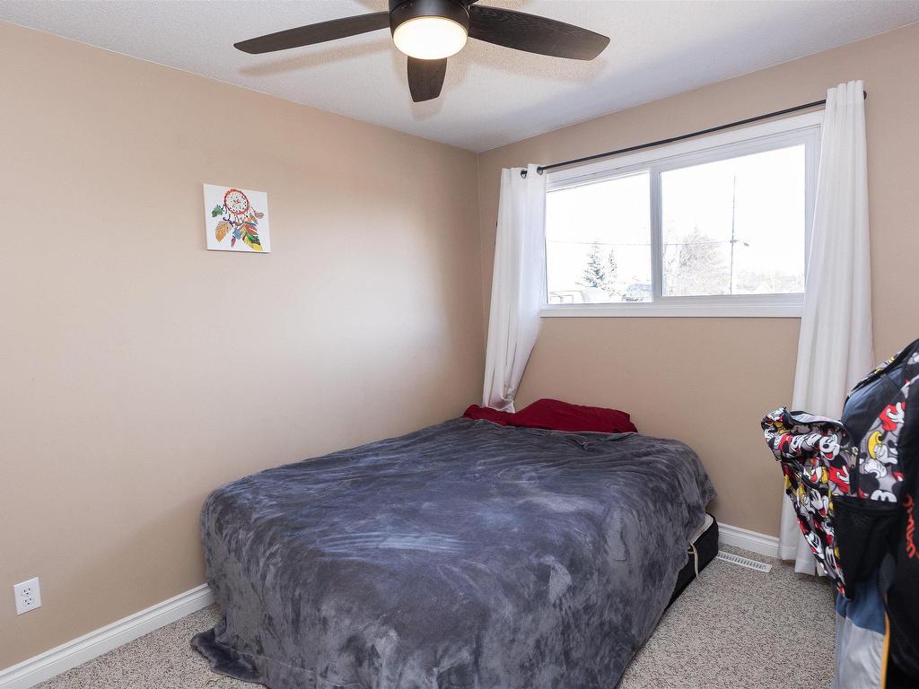 












10399 107A Avenue

,
Westlock,




AB
T7P 1J4

