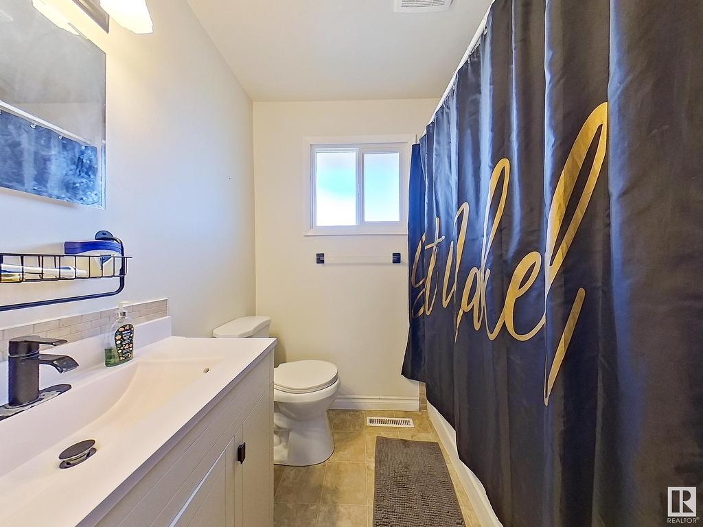 












10399 107A Avenue

,
Westlock,




AB
T7P 1J4

