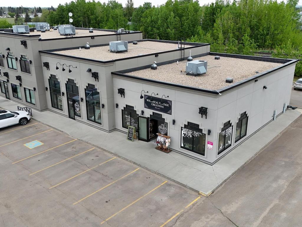 












101 & 105 3919 49 Avenue

,
Stony Plain,




AB
T7Z 2J7

