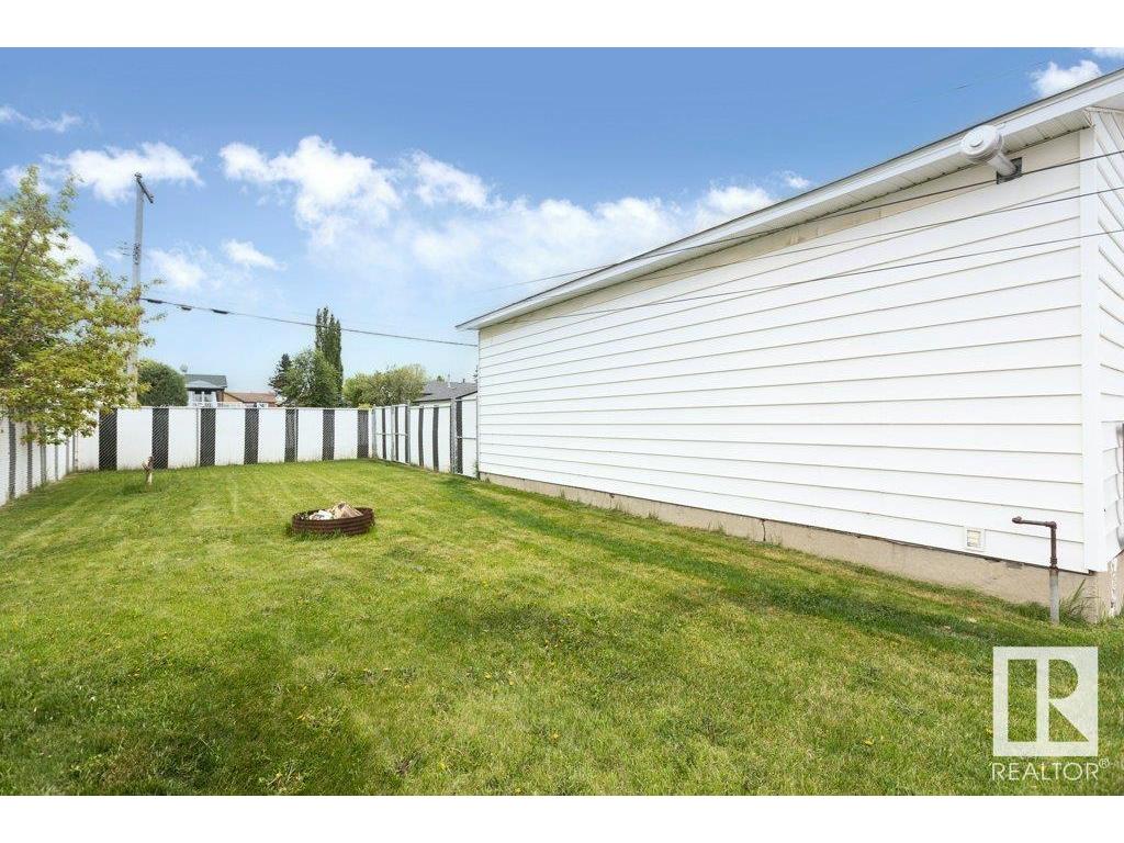 












10243 107 Street

,
Westlock,




AB
T7P 1X1

